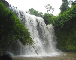 Chaa Ong waterval in Ban Lung