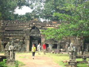 Reistips backpacken Kampong Cham tempel
