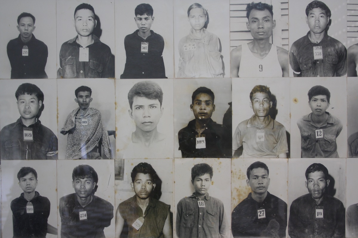 Gevangenen van de Rode Khmer in de Tuol Sleng (S21) in Phnom Penh